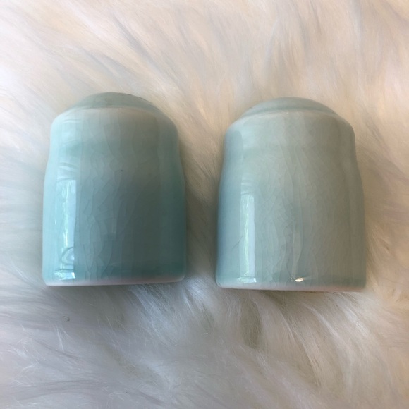 Light Teal Blue Salt & Pepper Shaker Set - Picture 2 of 4